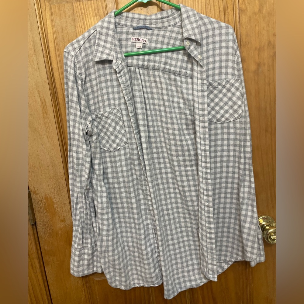 White/Grey Flannel